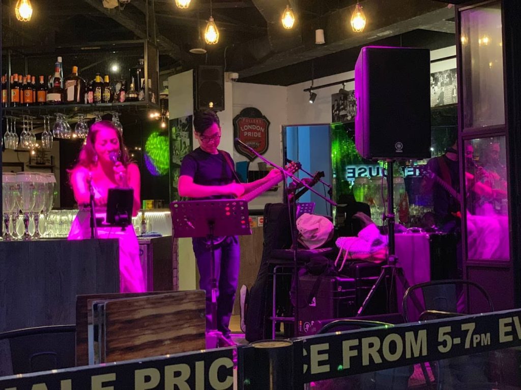 Warehouse Bar Singapore Clarke Quay