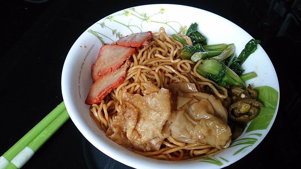 3 Best Geylang Wanton Noodles That You’ll Surely Love 4 Best Geylang Wanton Noodles That You'll Surely Love