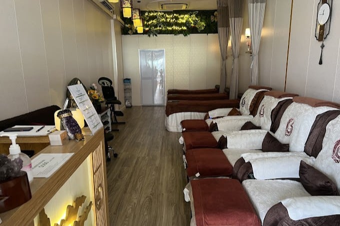 Foot Artisan Reflexology Spa Jurong East