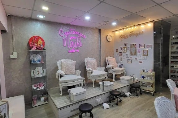 Glitzy Fingers Nail Salon Chinatown